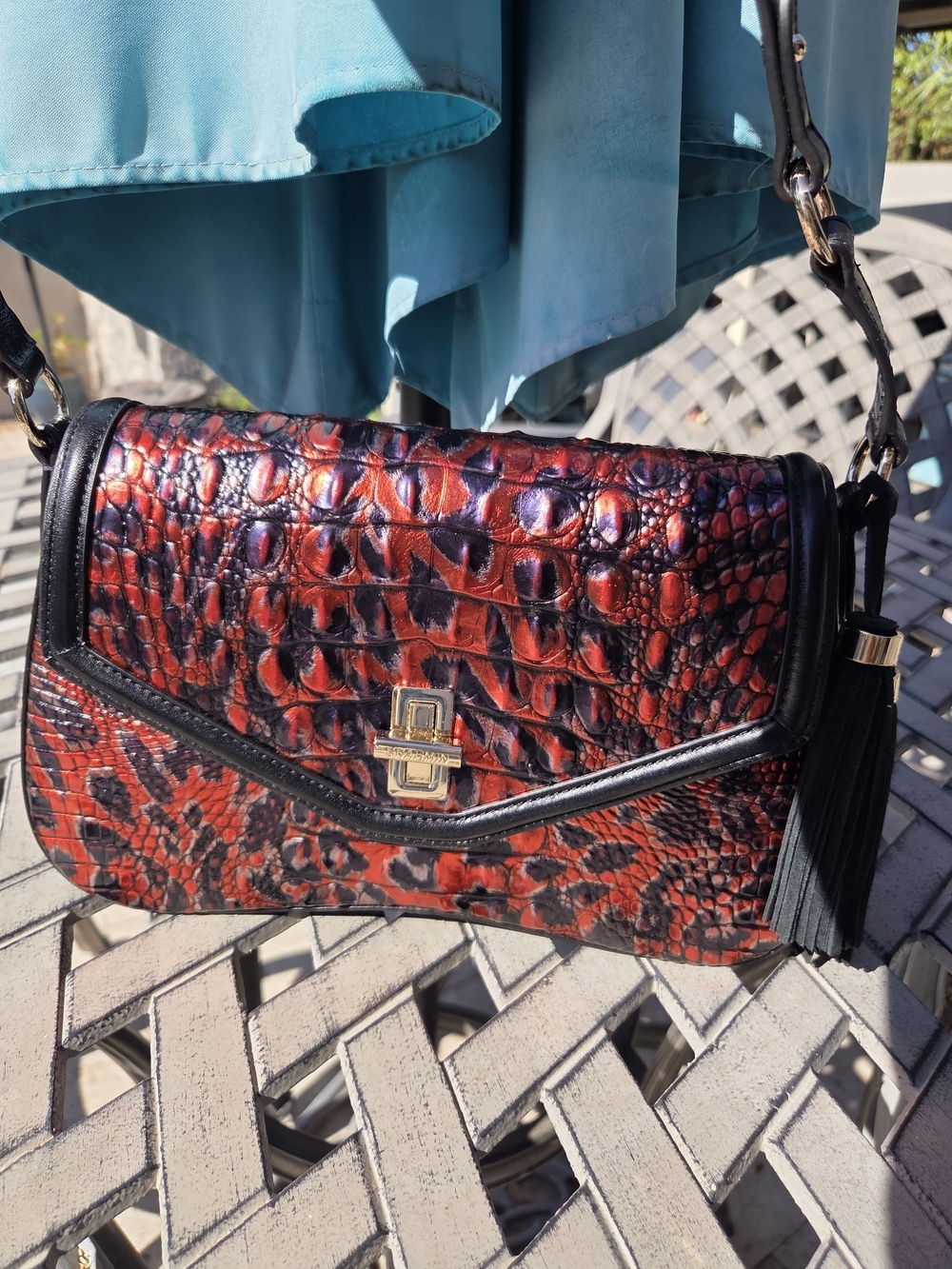 Brahmin NERIDA limited Edition Red And Black Croc-Embossed Shoulder Bag. - Picture 2 of 12
